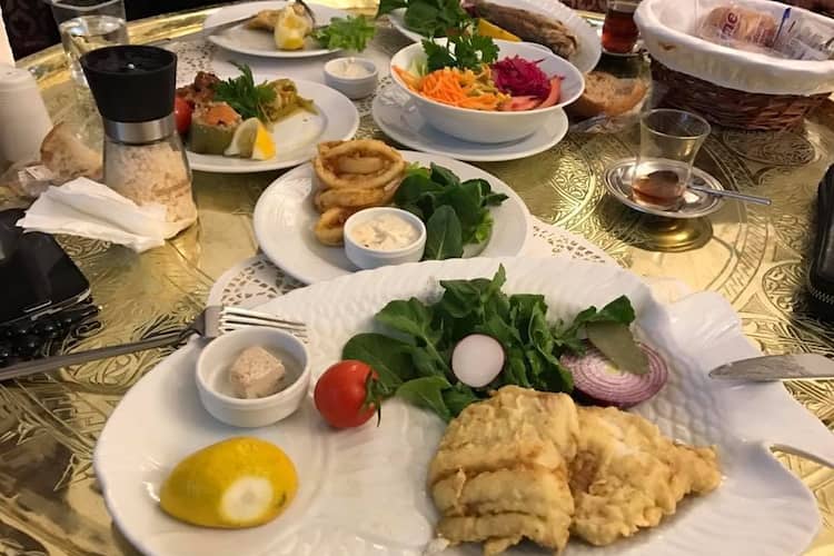 Florya Da Kahvalti Emirgan Sutis Akvaryum Berrak Mekanlarda